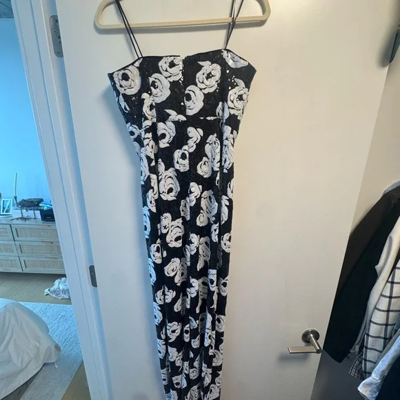 CeCe Strapless Black and White Floral Dress - Picture 4 of 4